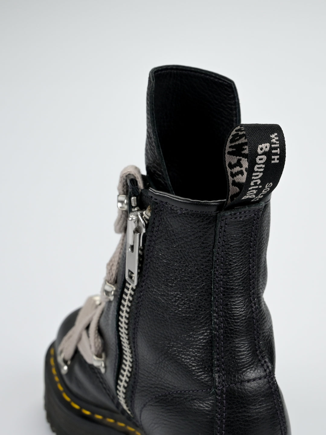 1460 Pentagram Jumbo Lace Boots