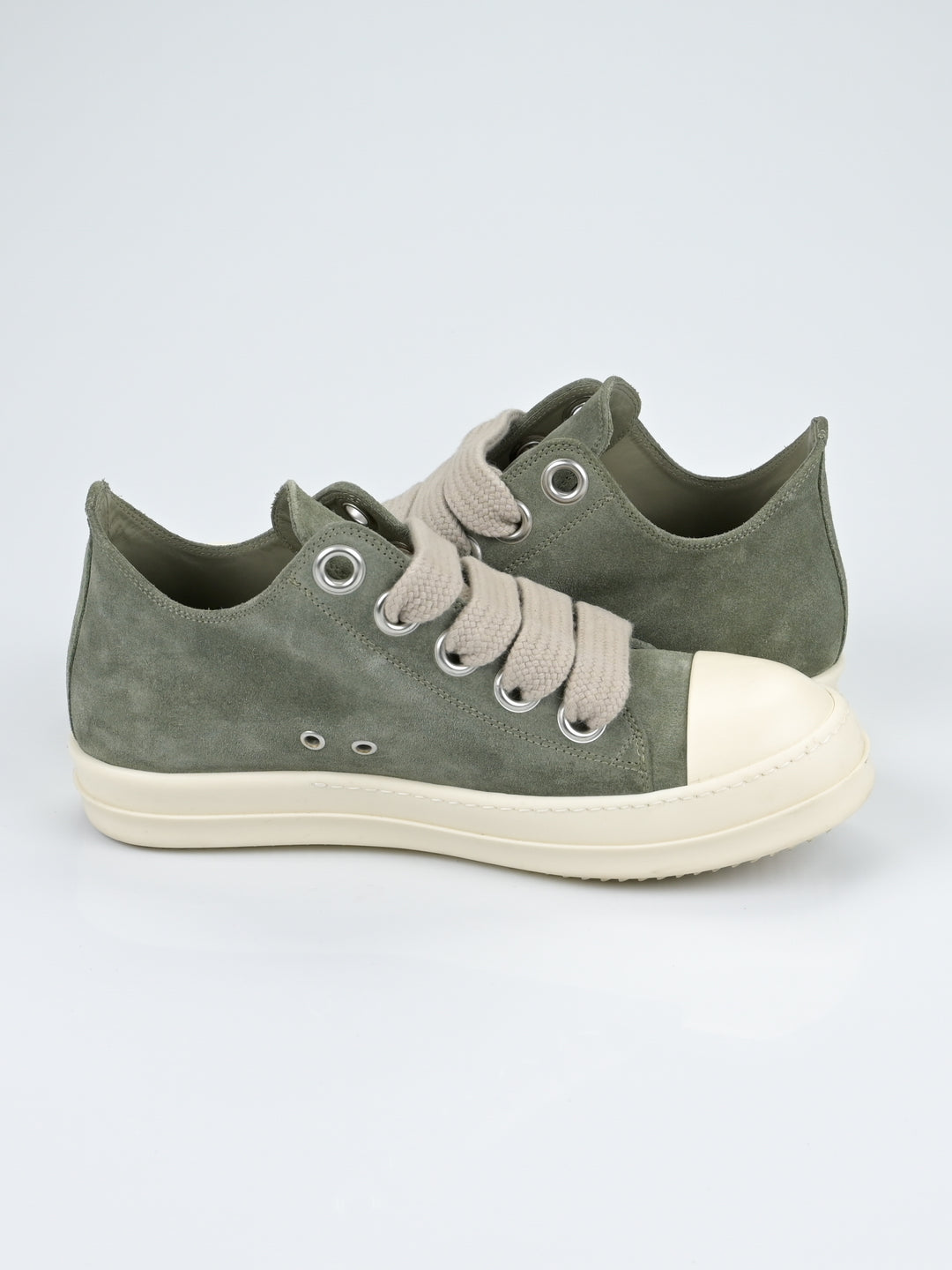 Suede Jumbo Lace Low Ramones