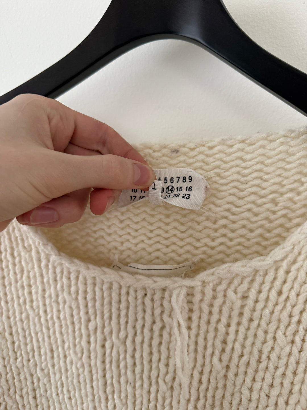 AW17 Replica Unfinished Jumper Knit Sweater