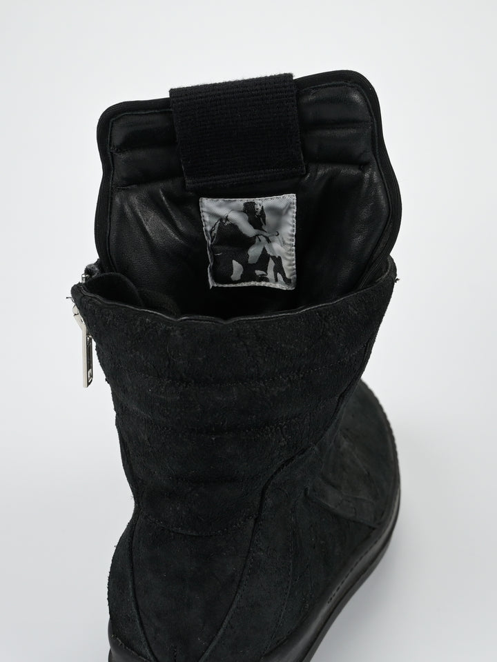 Blistered Suede Black Geobaskets