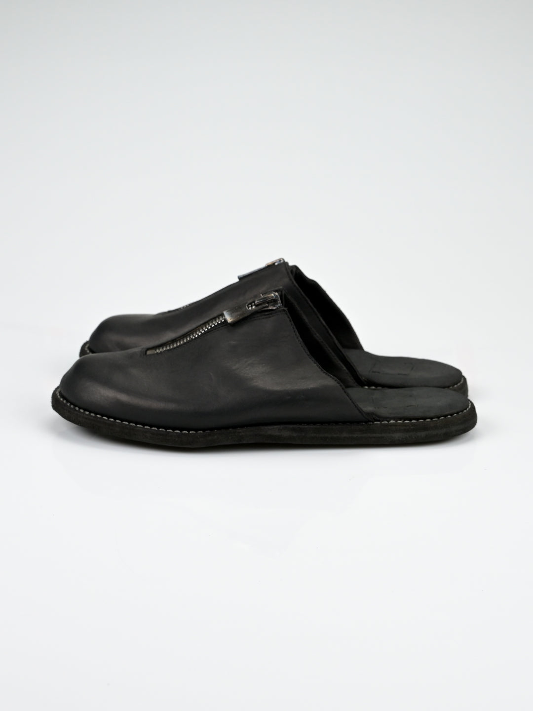 Front Zip Calf Leather Full Grain Slipper