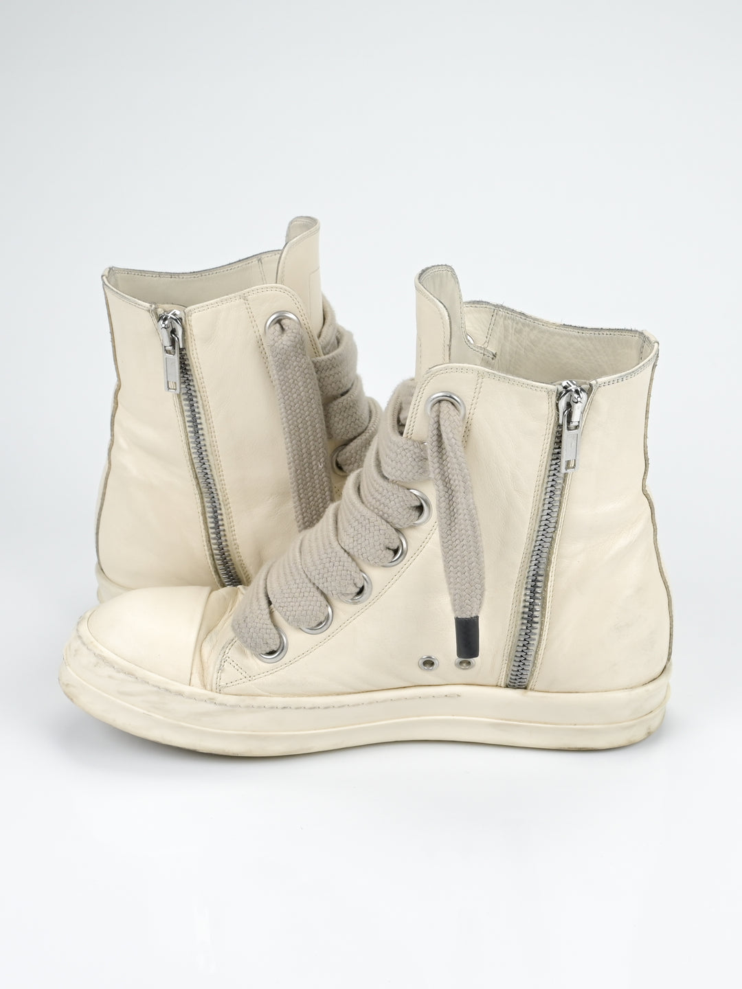 Milk Jumbo Lace Ramones