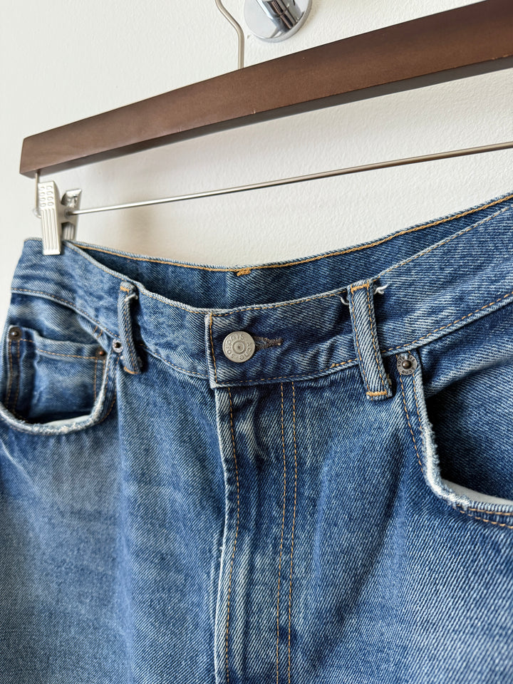 2022 Vintage Blue Jeans