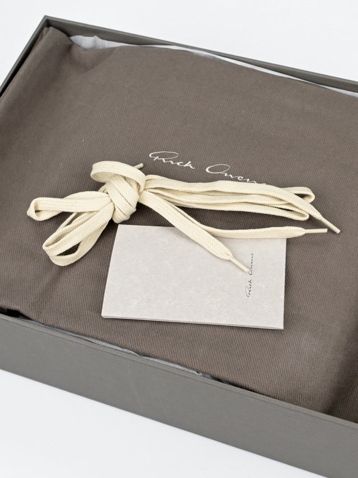 Transparent Low Ramones