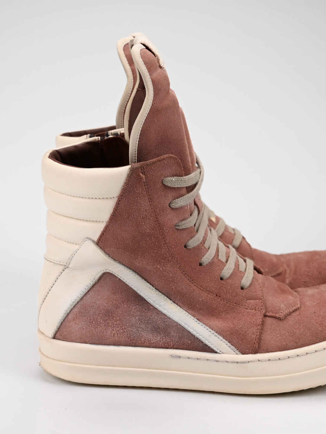 Dust Pink Suede Geobaskets