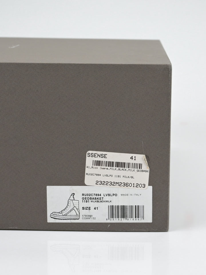 Suede Reverse Geobaskets