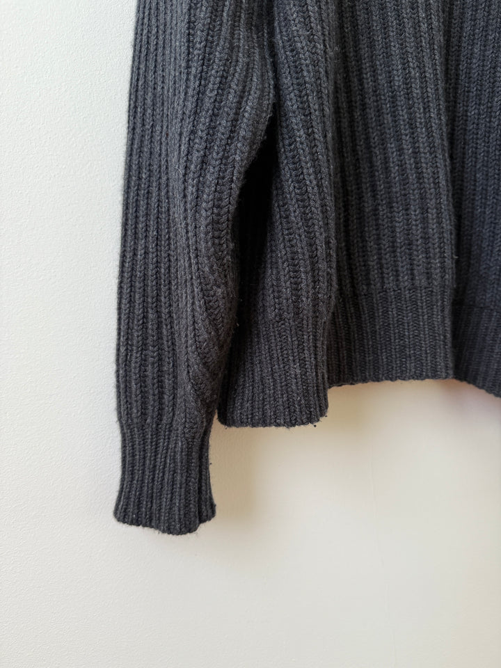Capri Cashmere Crew Sweater