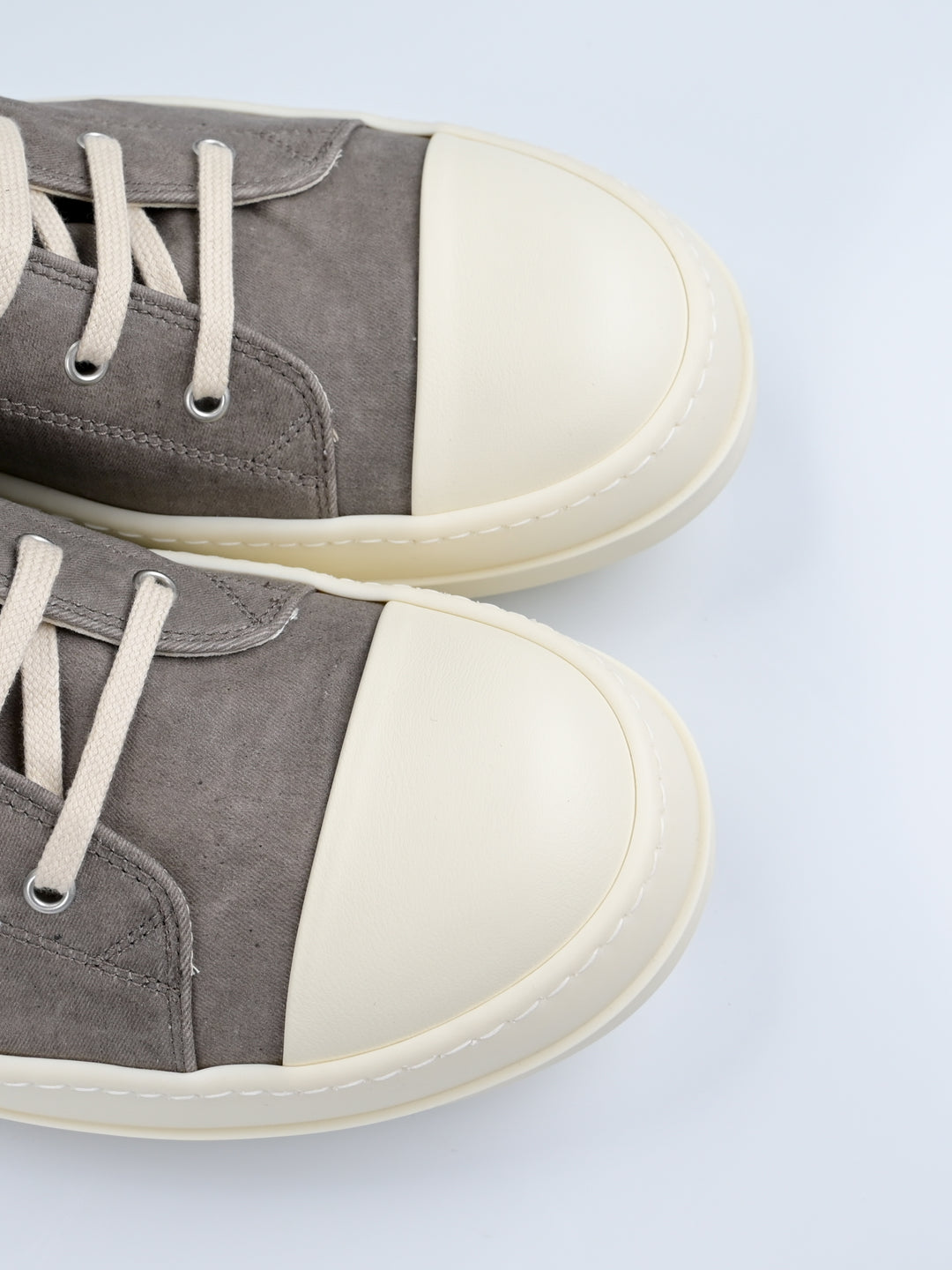 Waxed Dust High Top Ramones