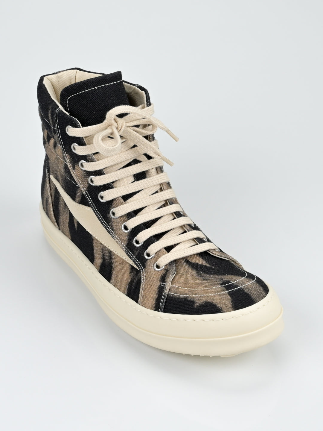 Vintage "Vans" High Top Sneakers