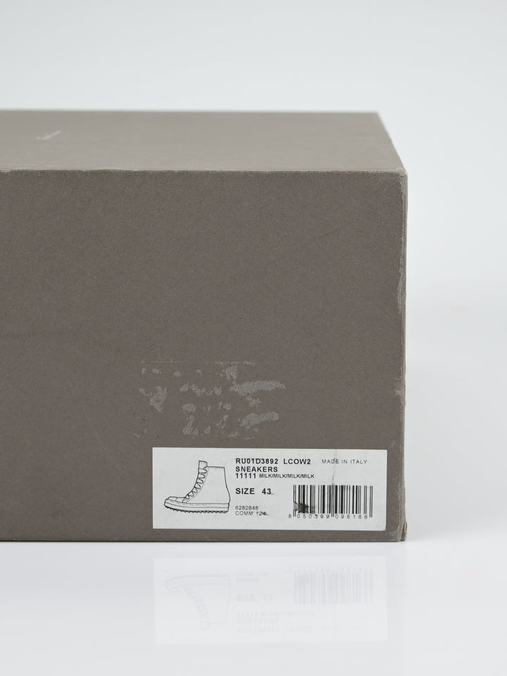 Milk Jumbo Lace Ramones