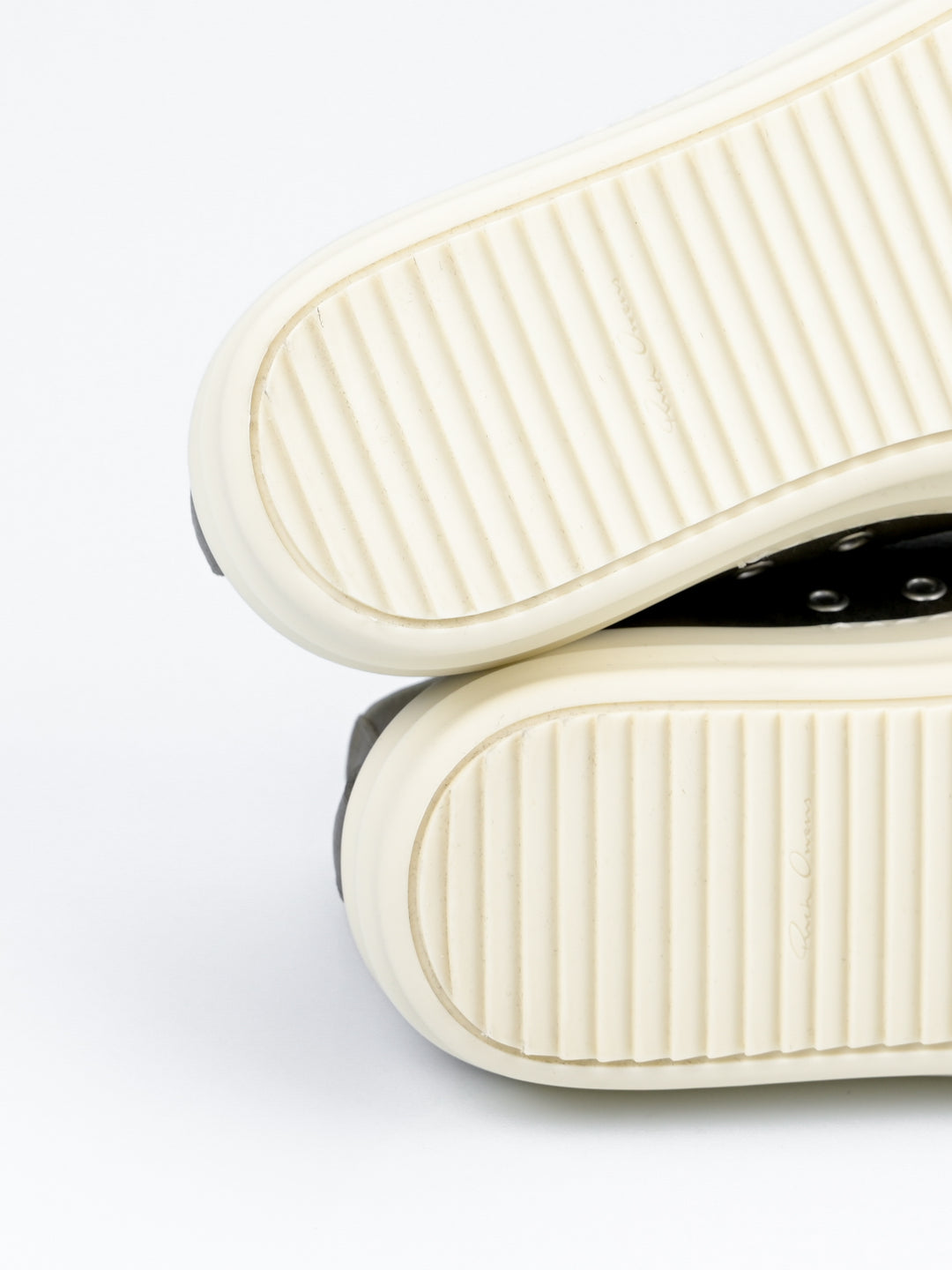 Transparent Low Ramones