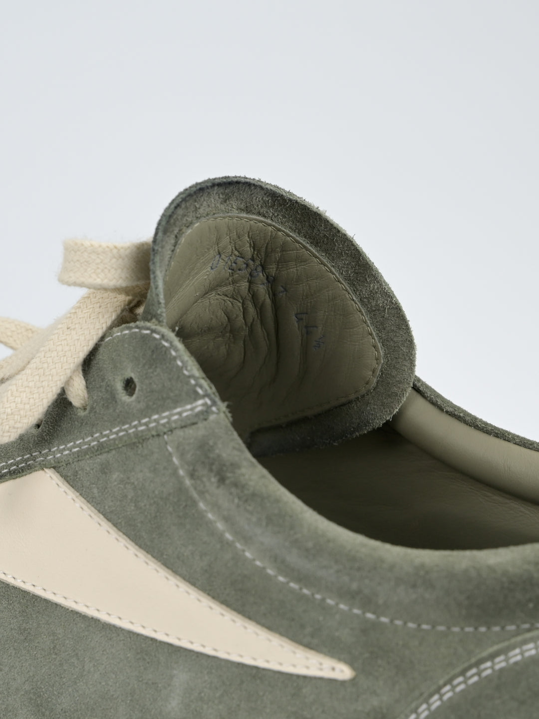 Suede Vintage "Vans" Sneakers