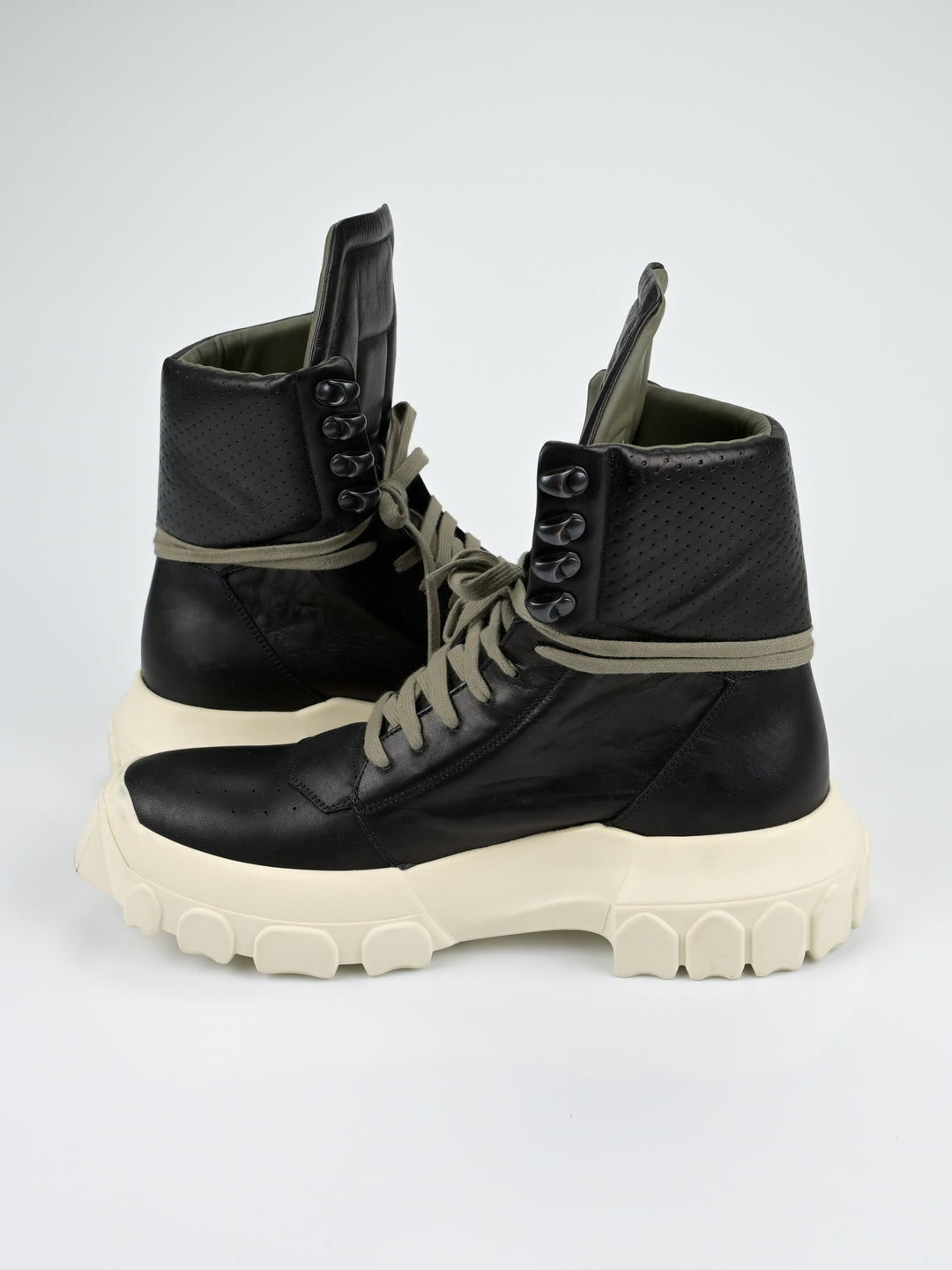 Tractor Boots Olive Interior