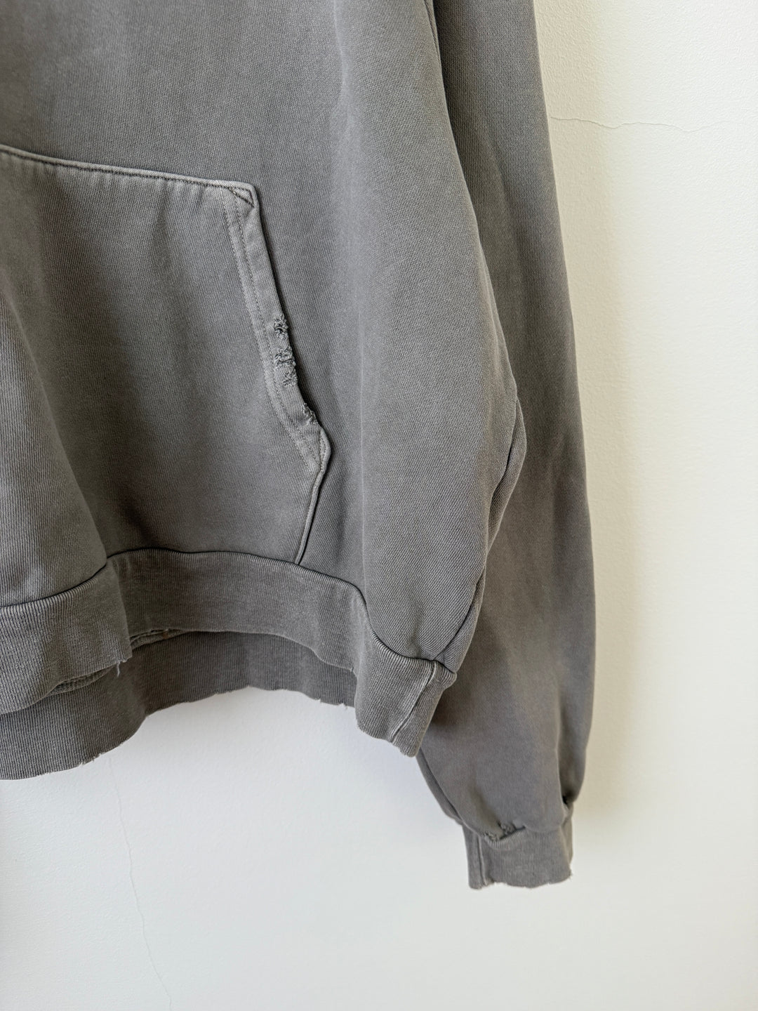 Folsom Cropped Raglan Hoodie