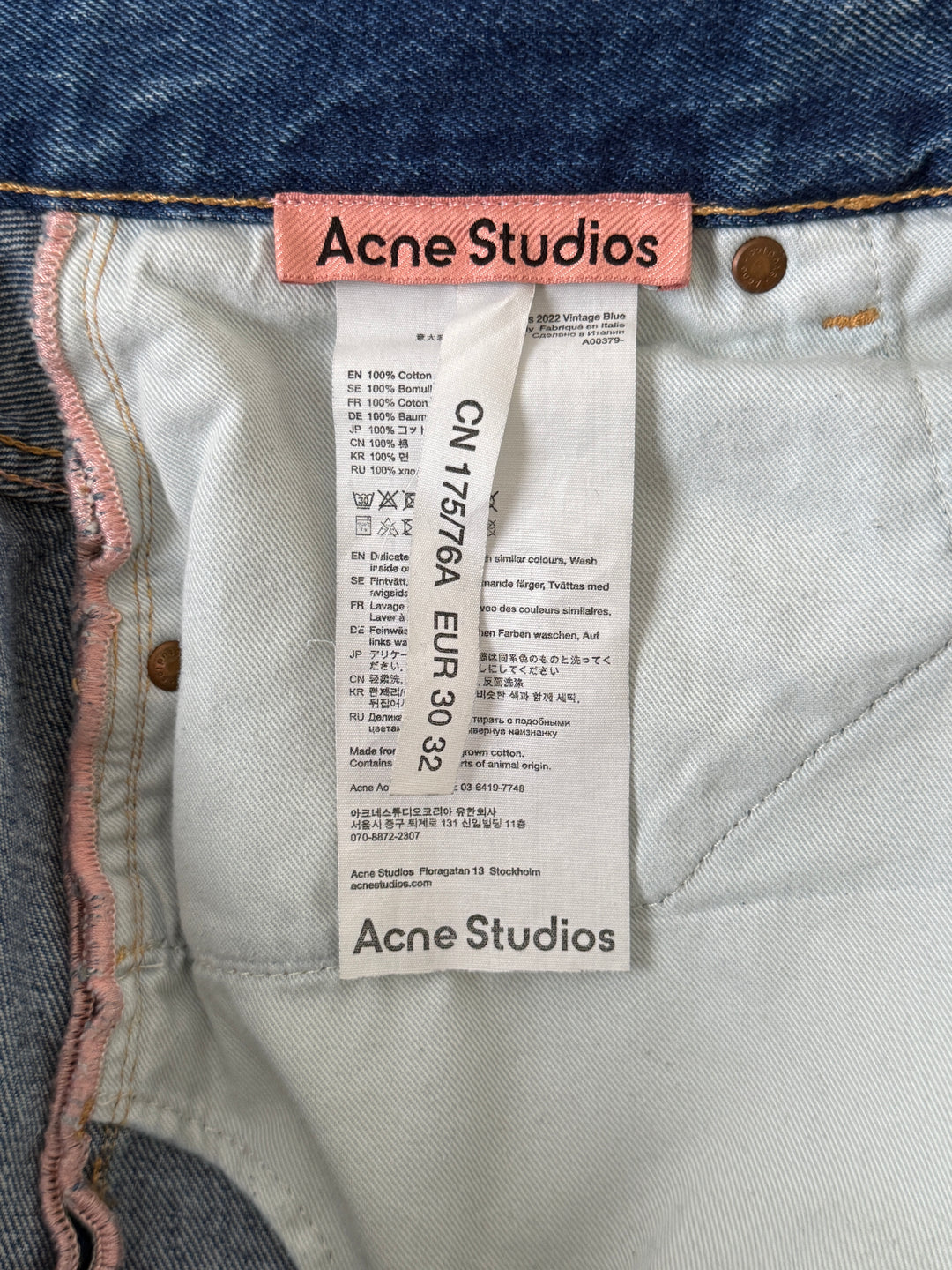 2022 Vintage Blue Jeans