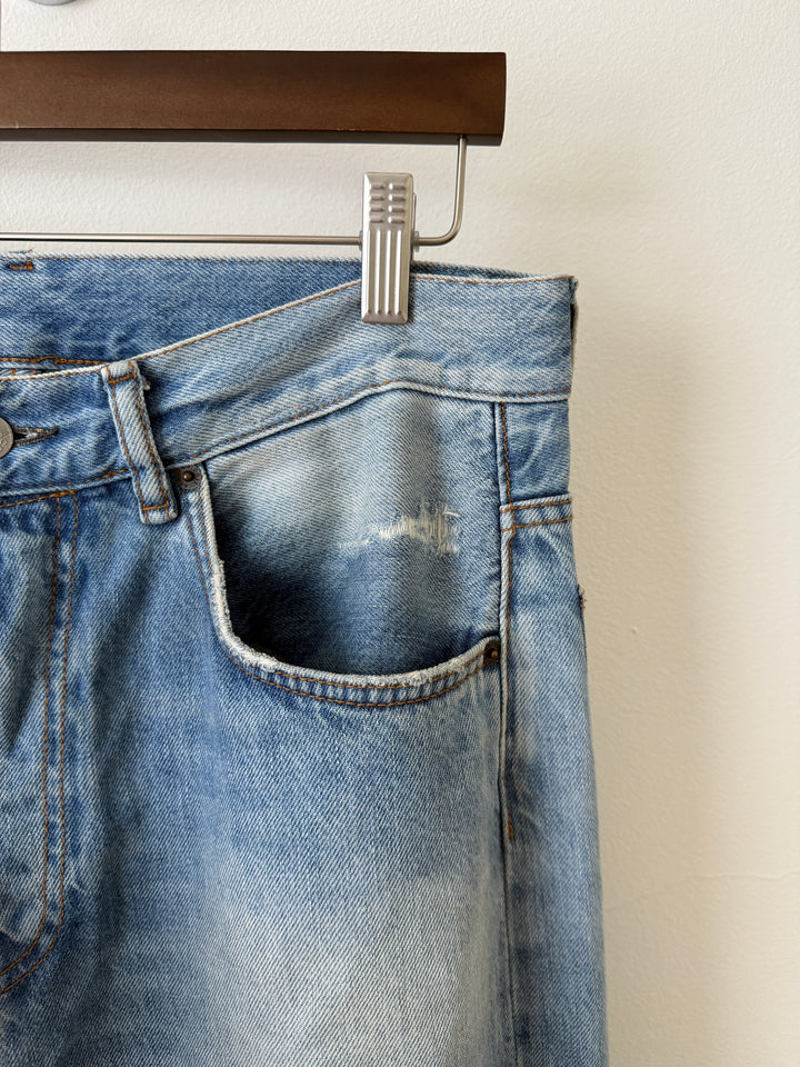 2021M Light Blue Vintage Jeans