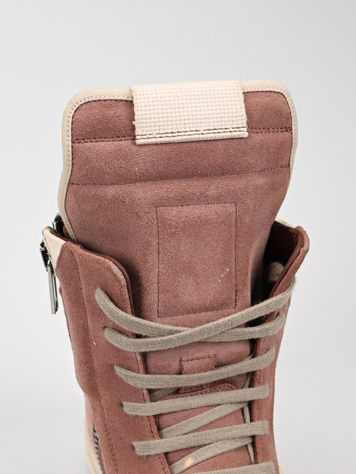 Dust Pink Suede Geobaskets