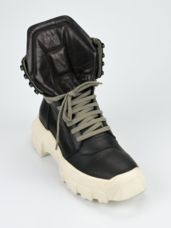 Tractor Boots Olive Interior