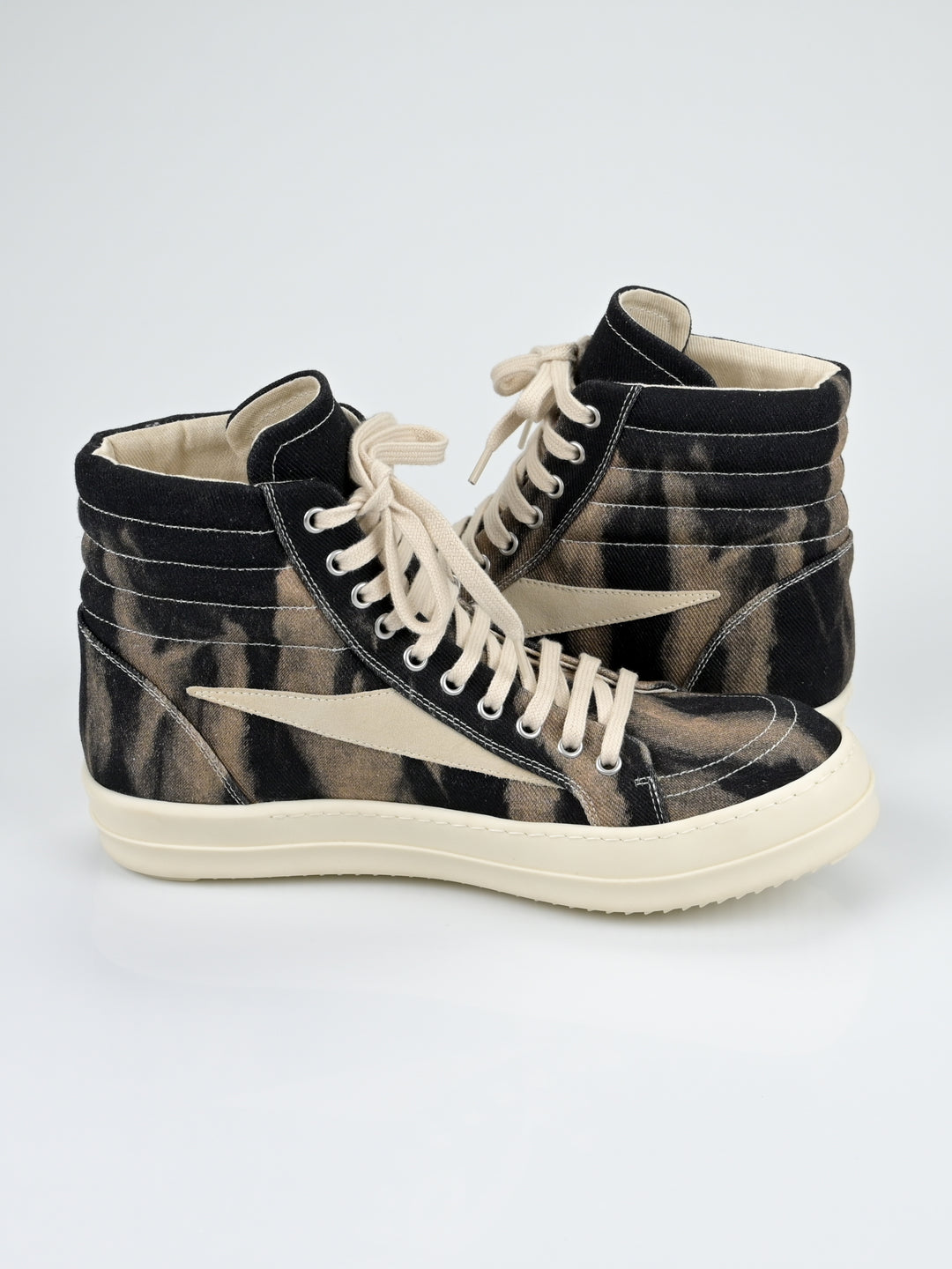 Vintage "Vans" High Top Sneakers