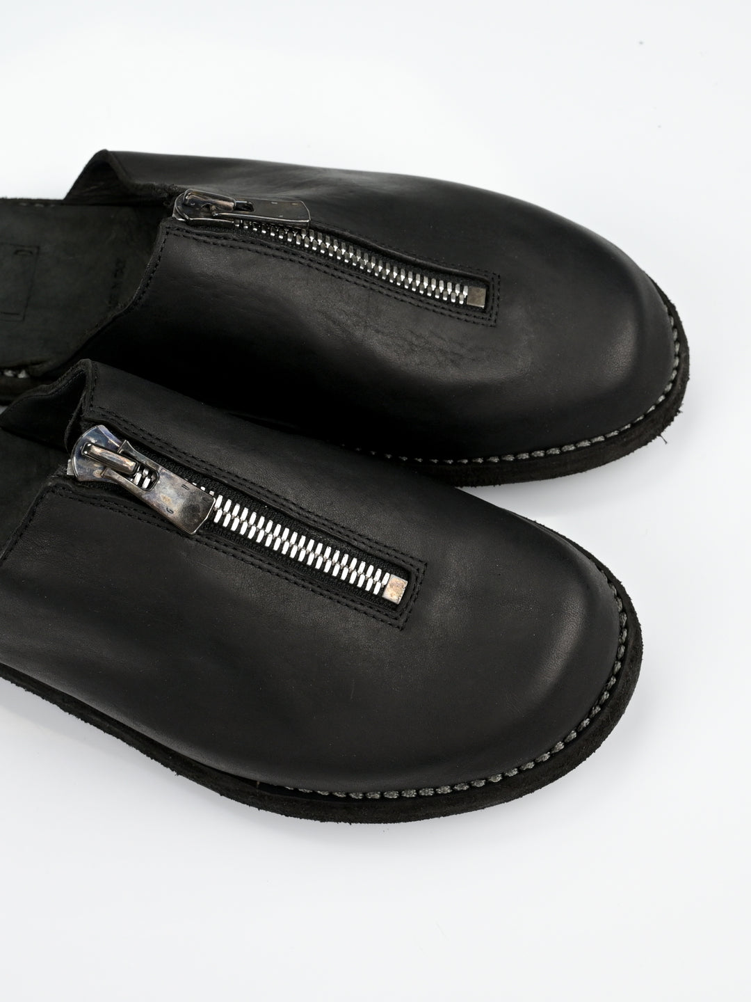 Front Zip Calf Leather Full Grain Slipper