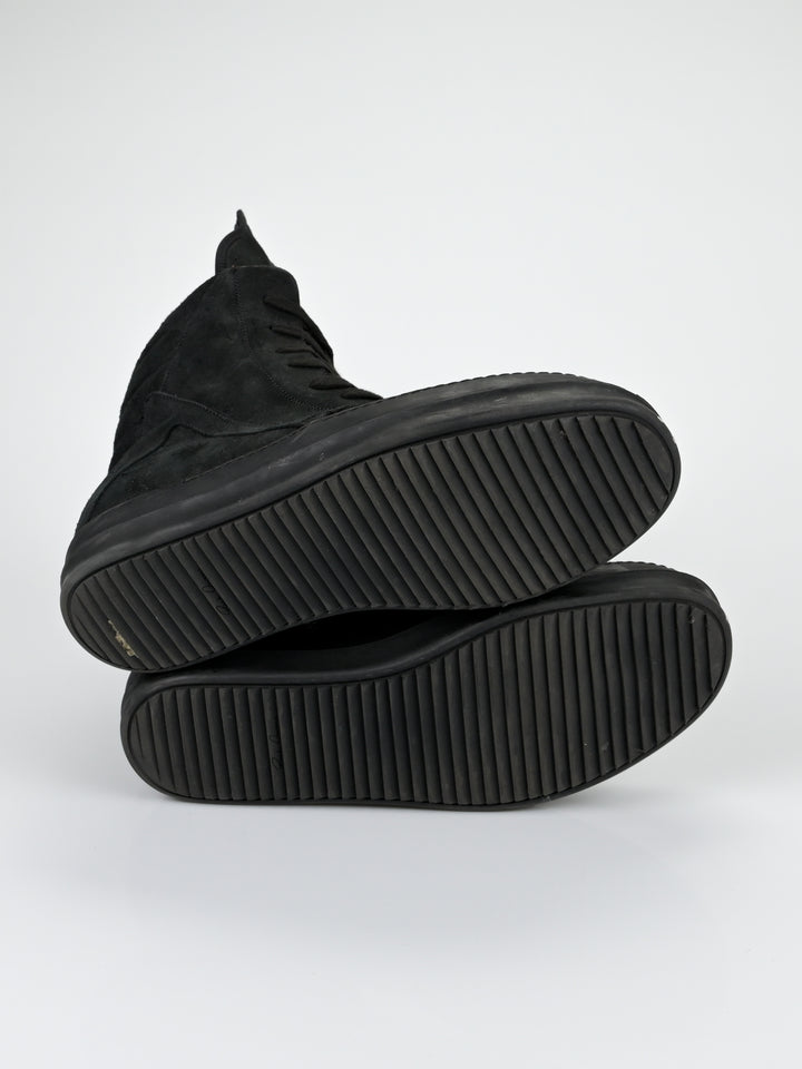 Blistered Suede Black Geobaskets