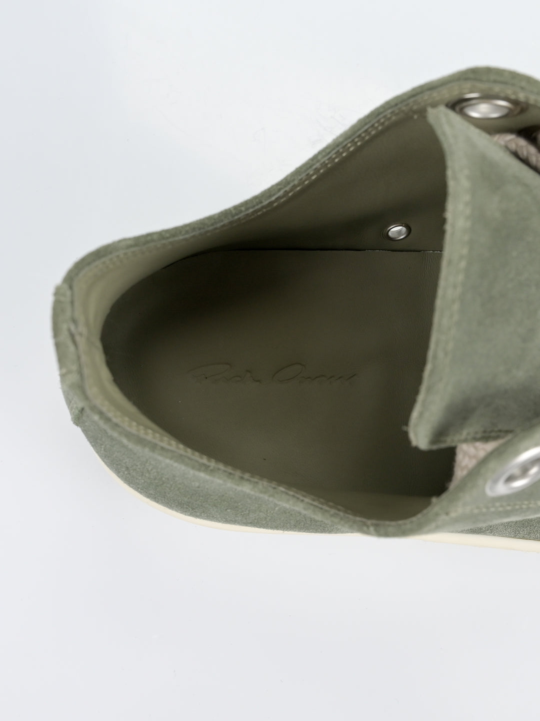 Suede Jumbo Lace Low Ramones