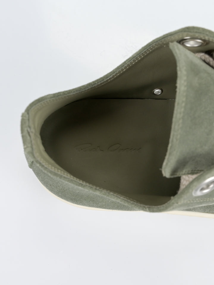 Suede Jumbo Lace Low Ramones