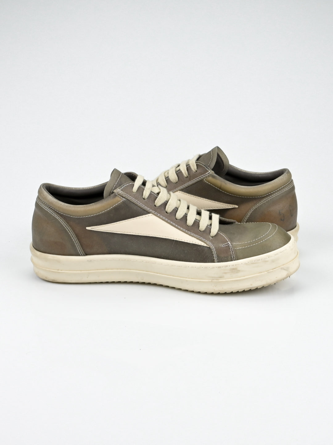 Vintage Transparent Low Sneakers