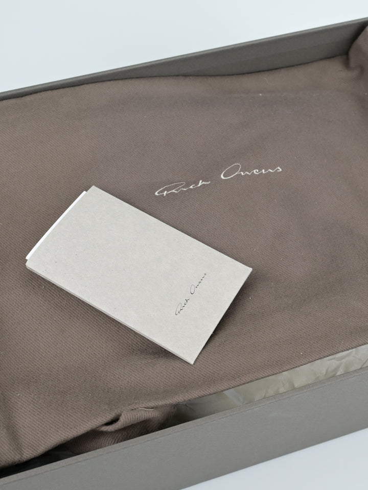 Suede Jumbo Lace Low Ramones