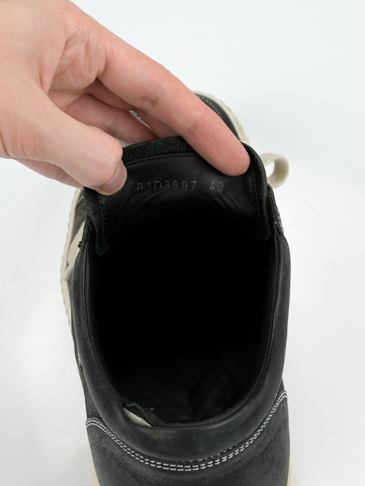 Vintage "Vans" Sneakers