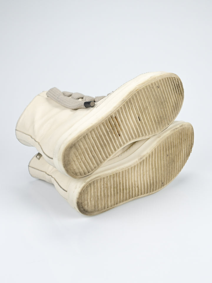 Milk Jumbo Lace Ramones