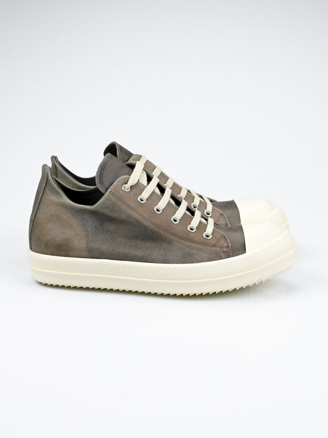 Transparent Low Ramones