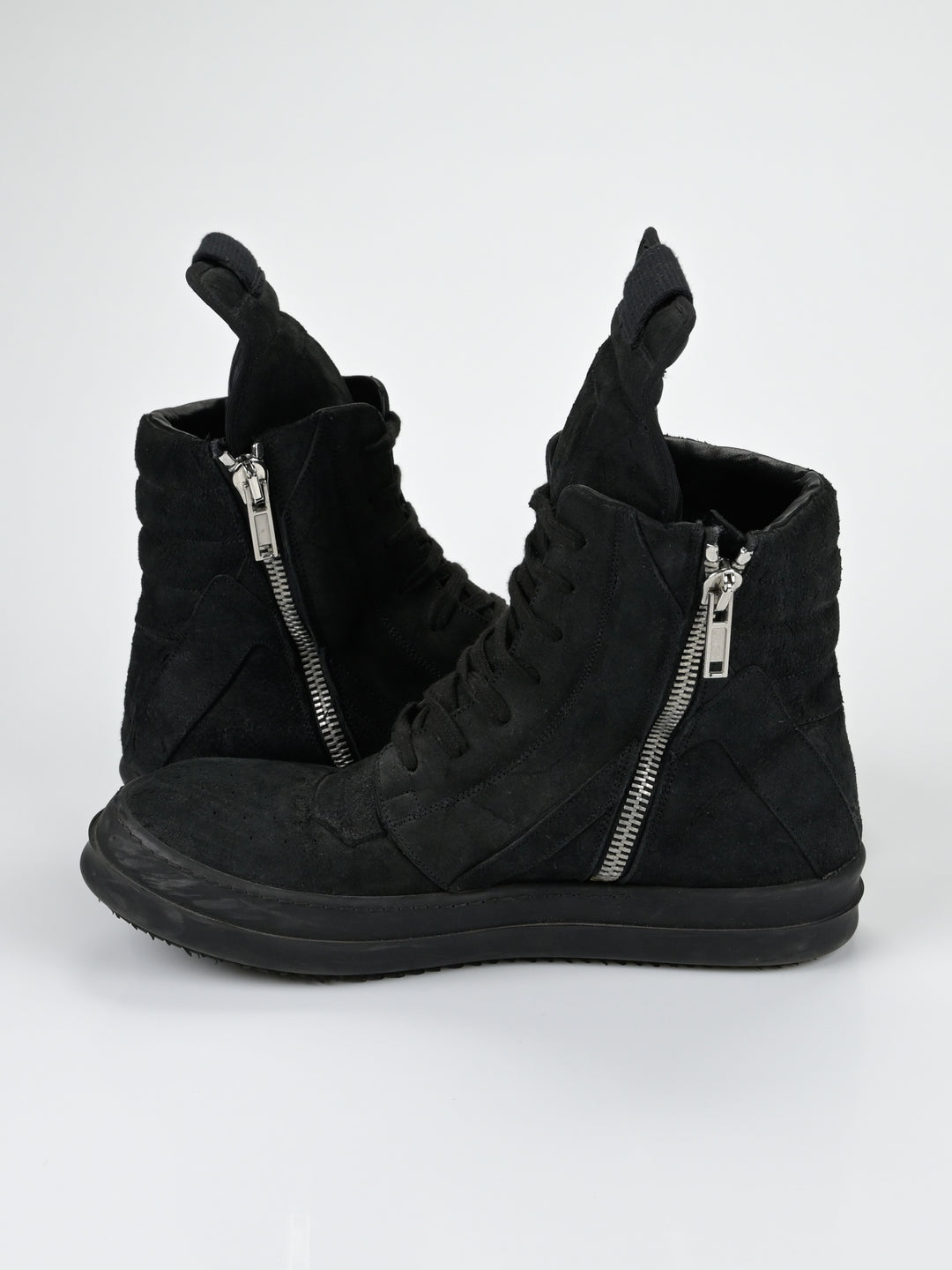 Blistered Suede Black Geobaskets