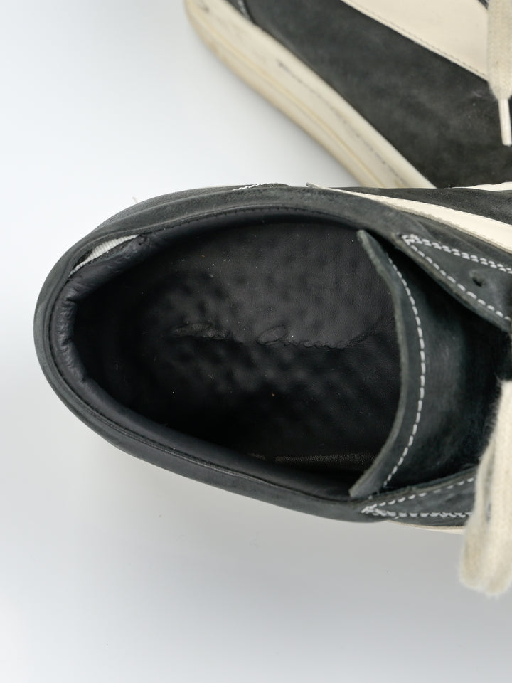 Vintage "Vans" Sneakers