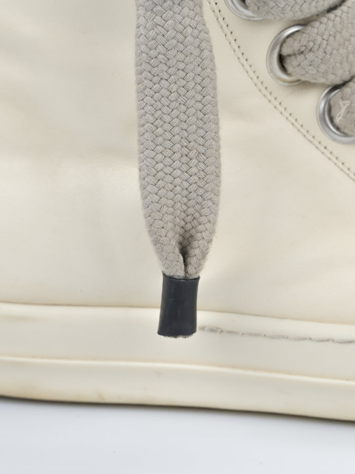 Milk Jumbo Lace Ramones