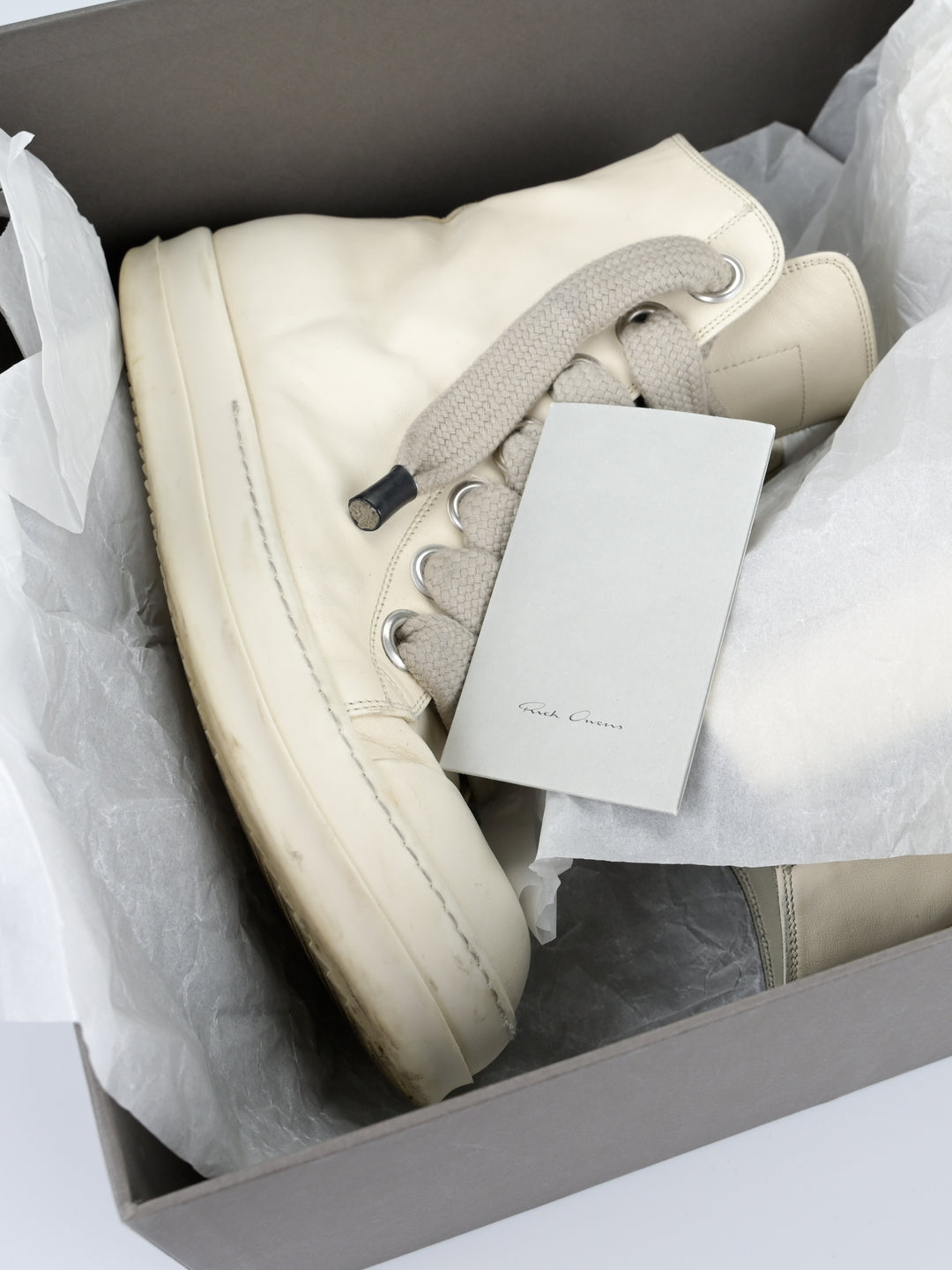 Milk Jumbo Lace Ramones