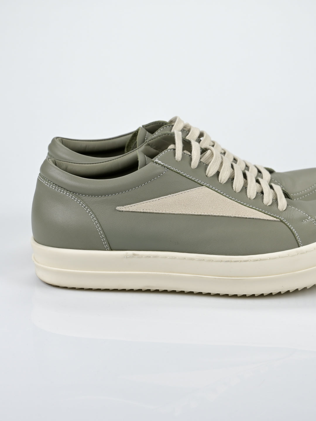 Hollywood Green Vintage Sneakers