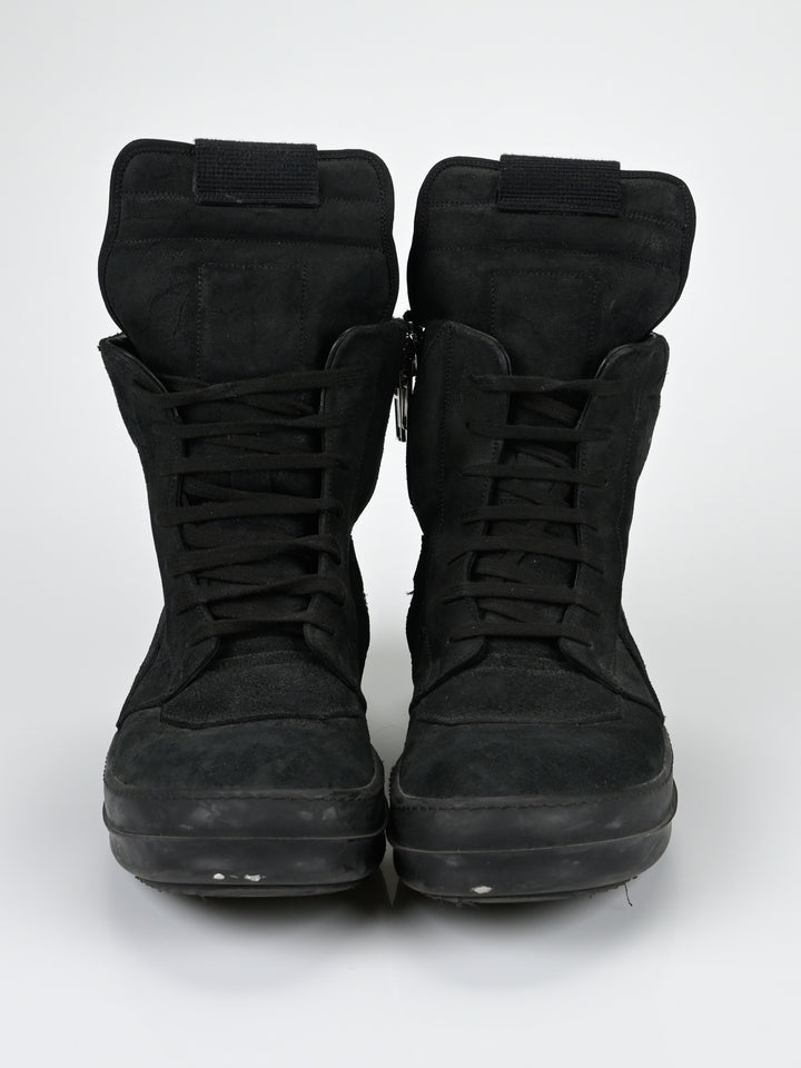 Blistered Suede Black Geobaskets