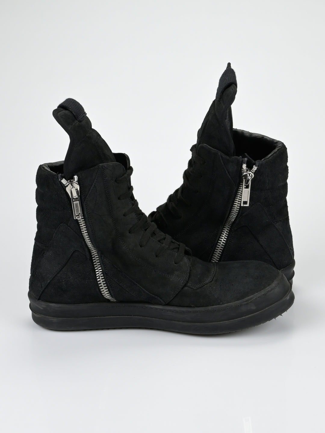 Blistered Suede Black Geobaskets