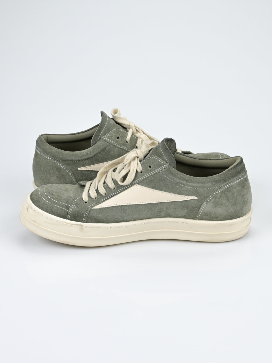 Suede Vintage "Vans" Sneakers