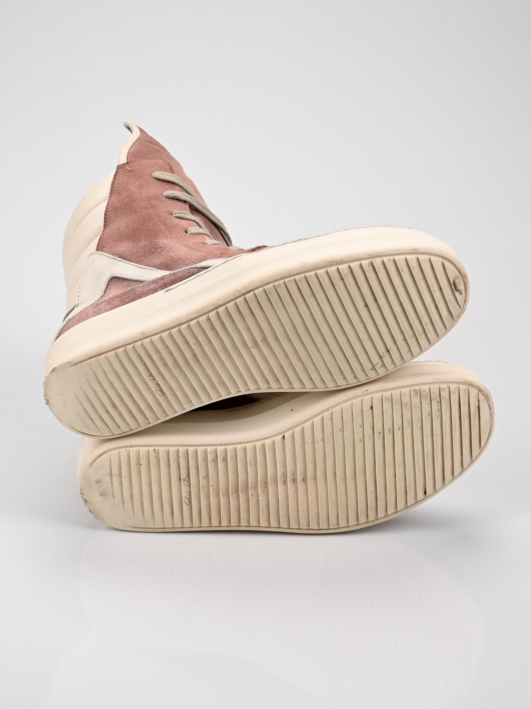 Dust Pink Suede Geobaskets