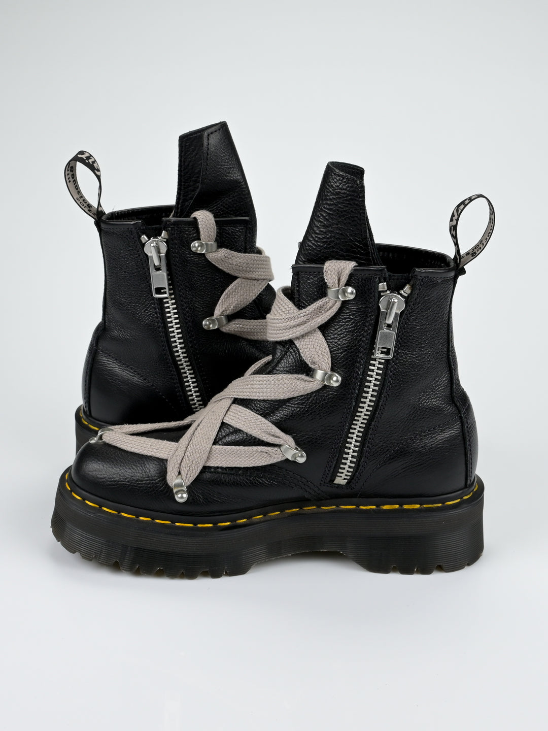 1460 Pentagram Jumbo Lace Boots