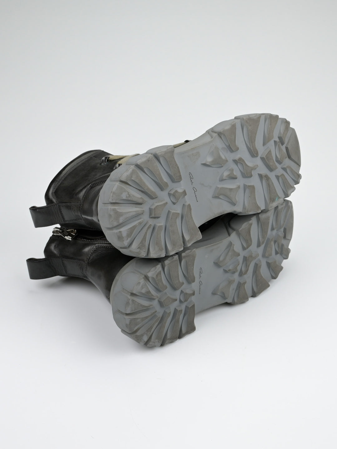 Pentagram Tractor Boots