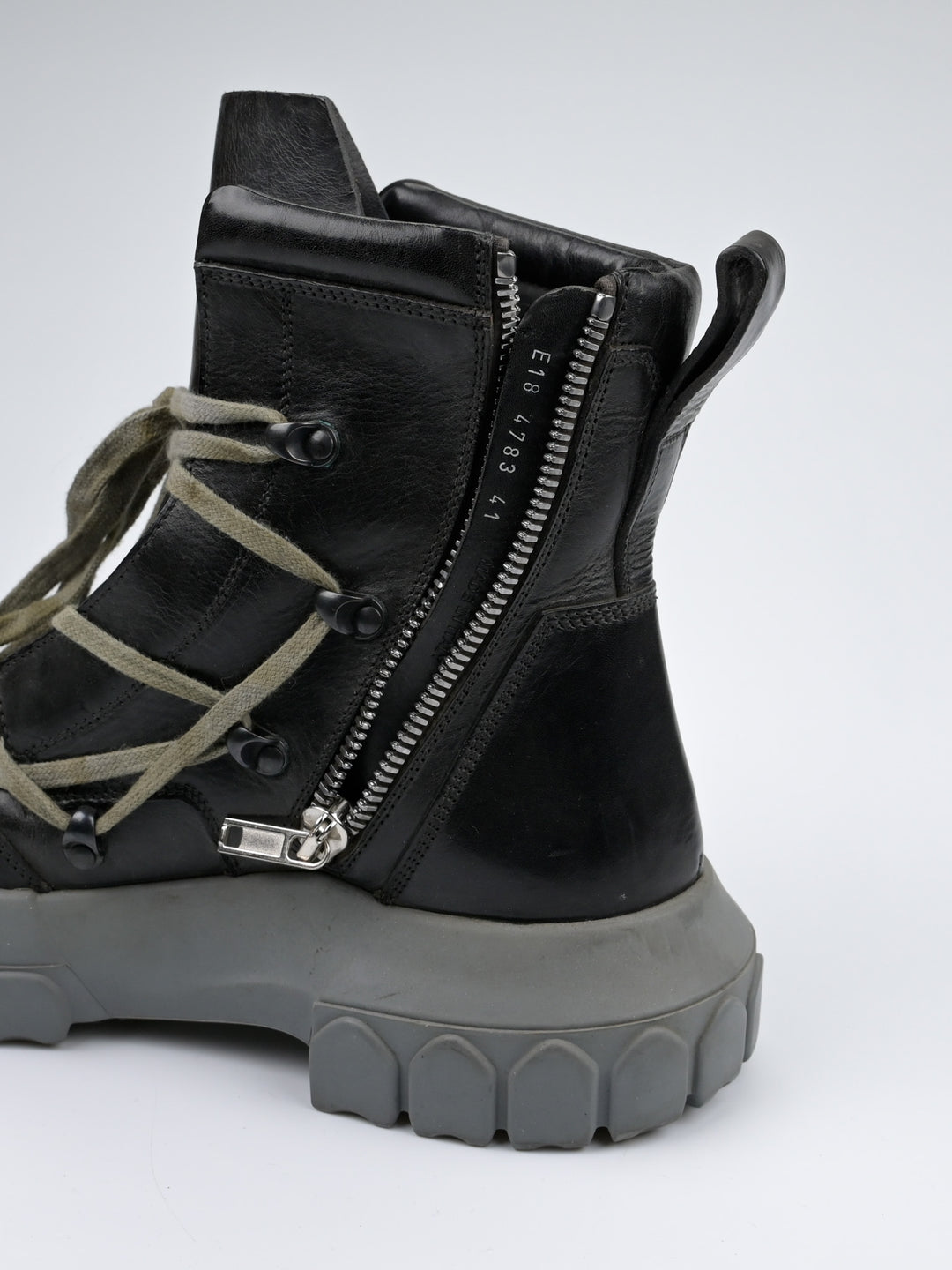 Pentagram Tractor Boots