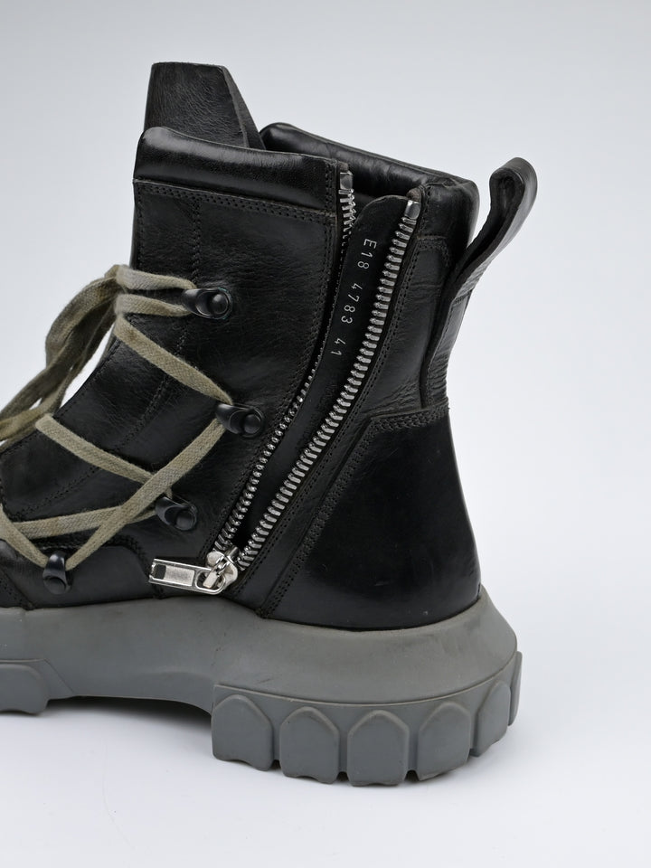 Pentagram Tractor Boots