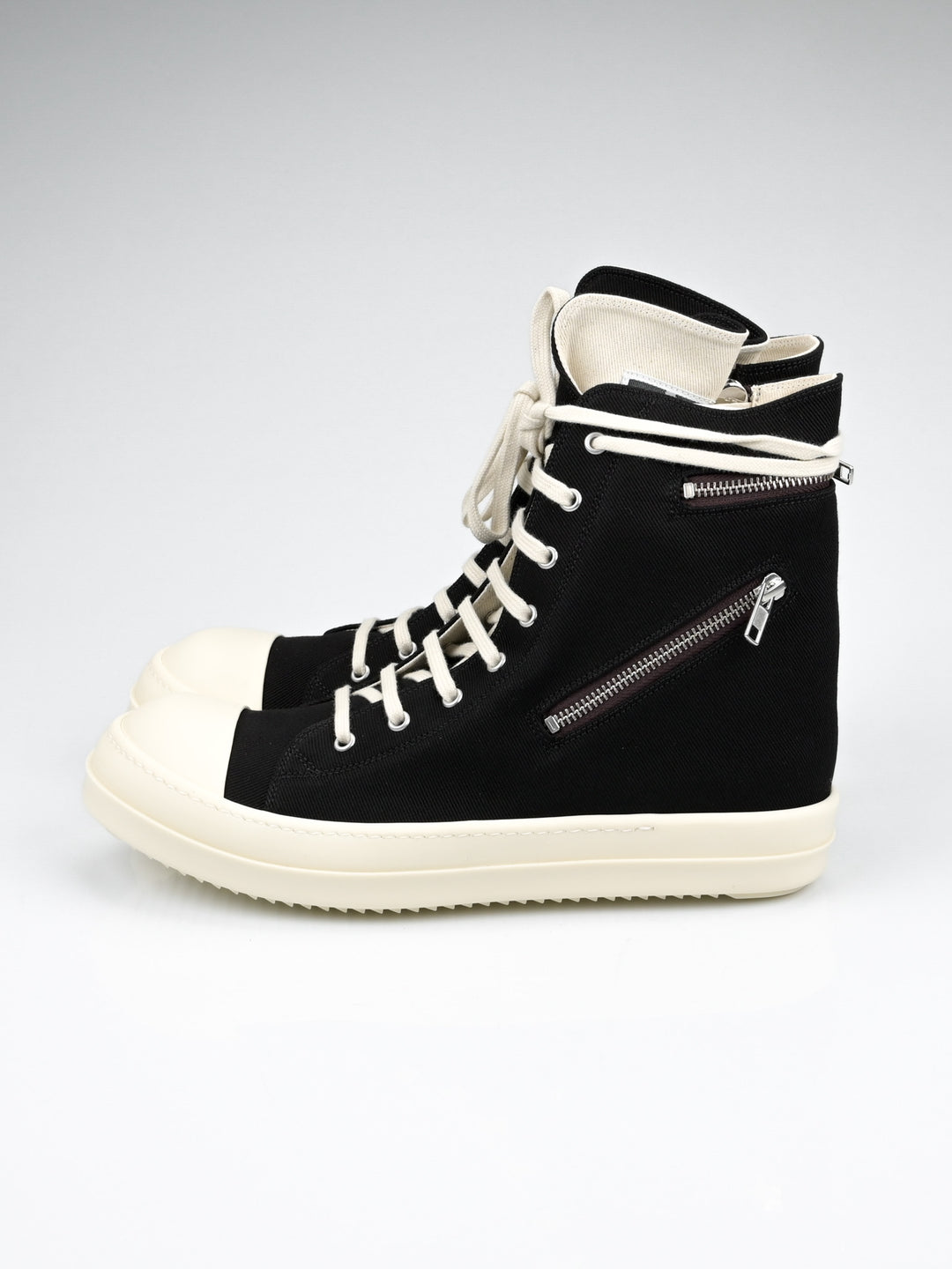 Cargo Zipper Ramones