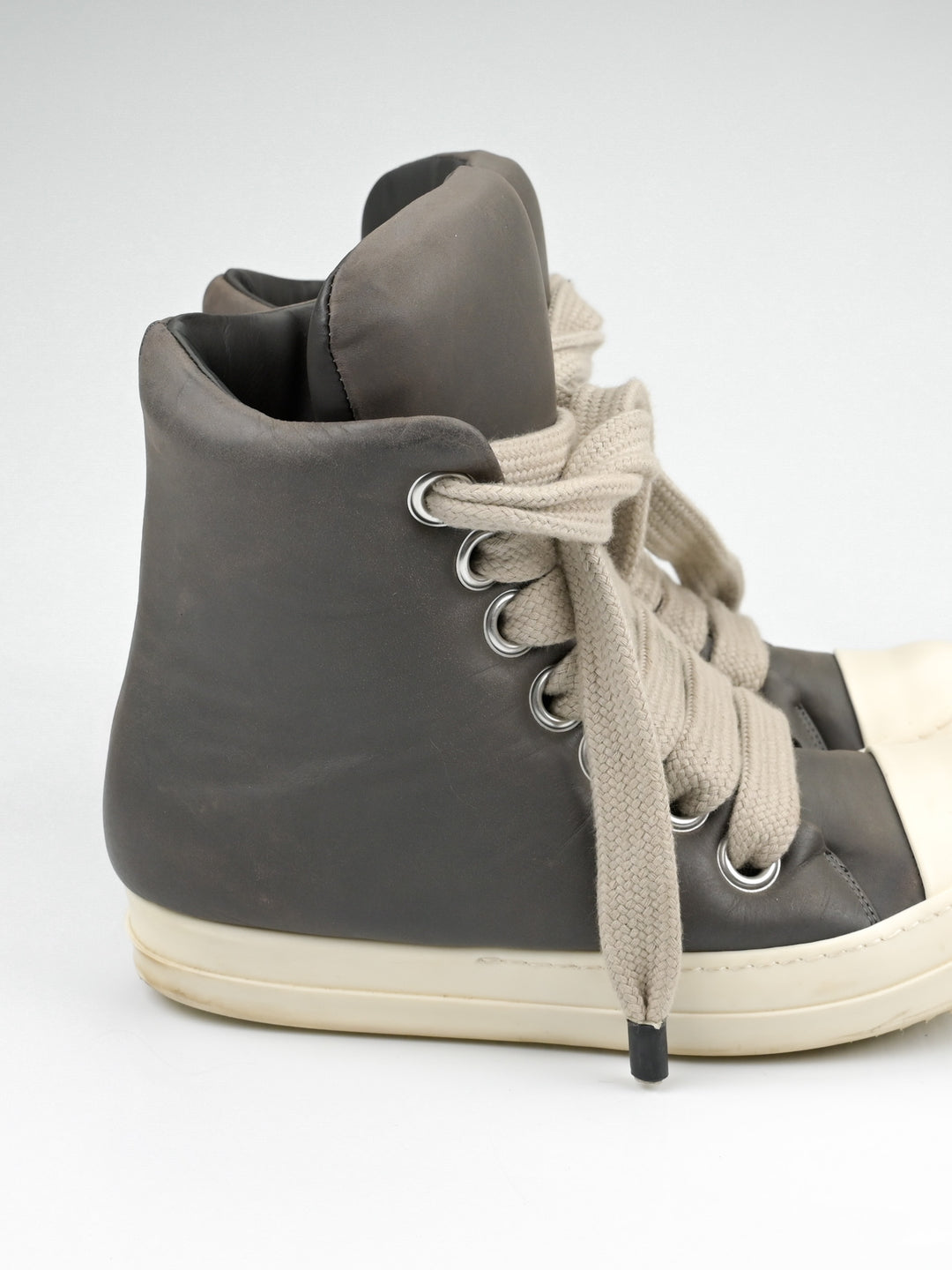 Padded Jumbo Lace Ramones