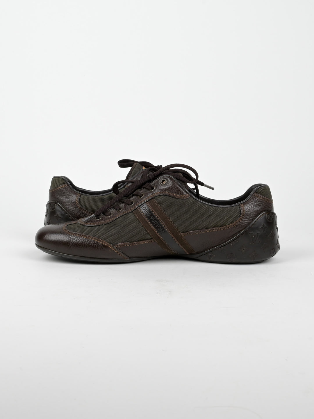 Clipper Monogram Leather Low Top Sneakers