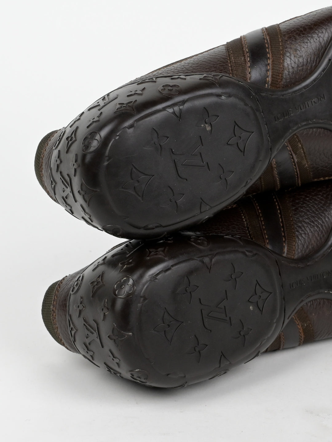 Clipper Monogram Leather Low Top Sneakers