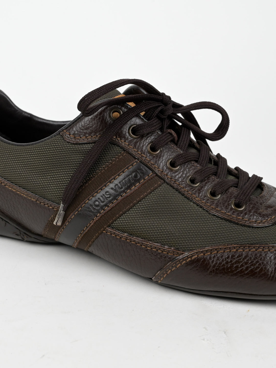 Clipper Monogram Leather Low Top Sneakers